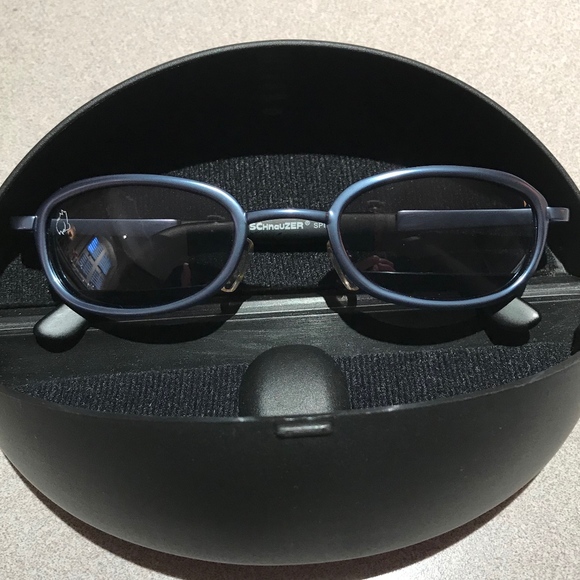 TITANIUM FRAME SPORT SUNGLASSES NWOT - Picture 1 of 6